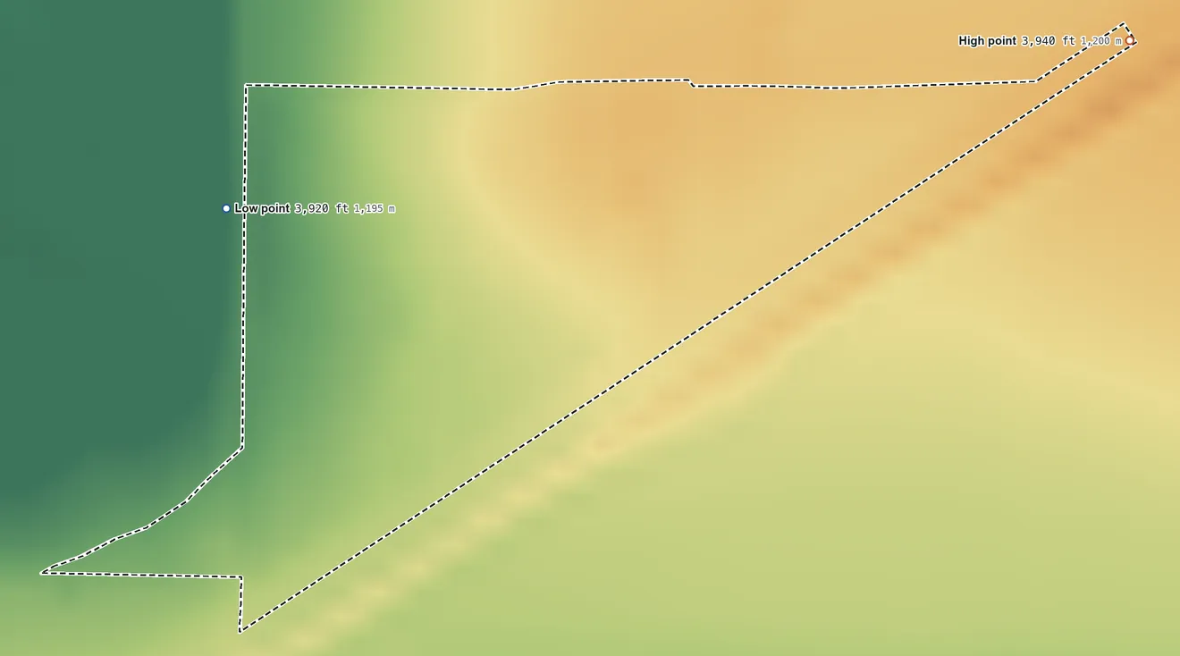 Topographic elevation map of Summerfield, Texas, shaded from 3,920 ft on the northwest side to 3,940 ft on the northeast side