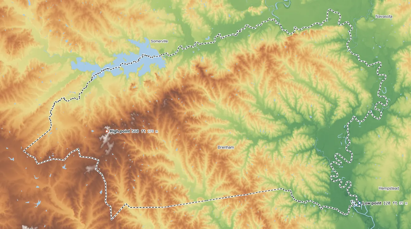 Topographic elevation map of Washington County, Texas, shaded from 120 ft on the southeast side to 560 ft on the west side