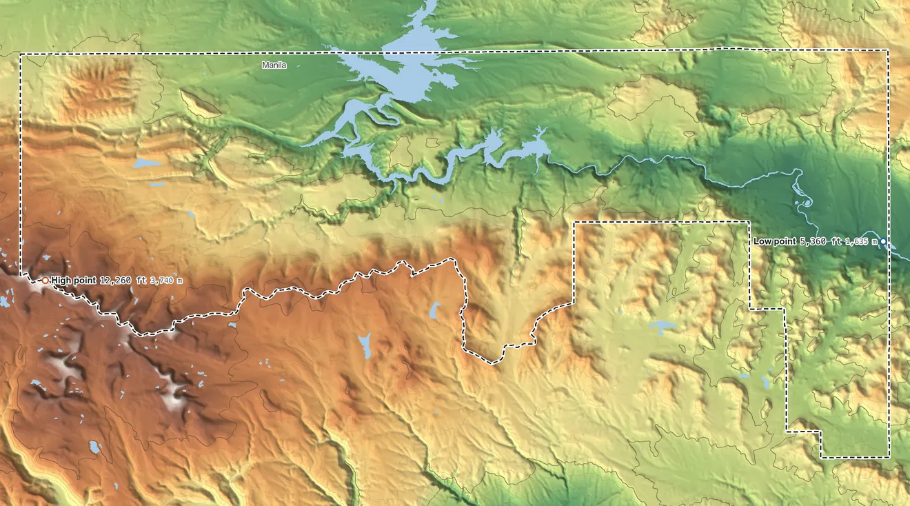 Topographic elevation map of Daggett County, Utah, shaded from 5,360 ft on the east side to 12,260 ft on the west side