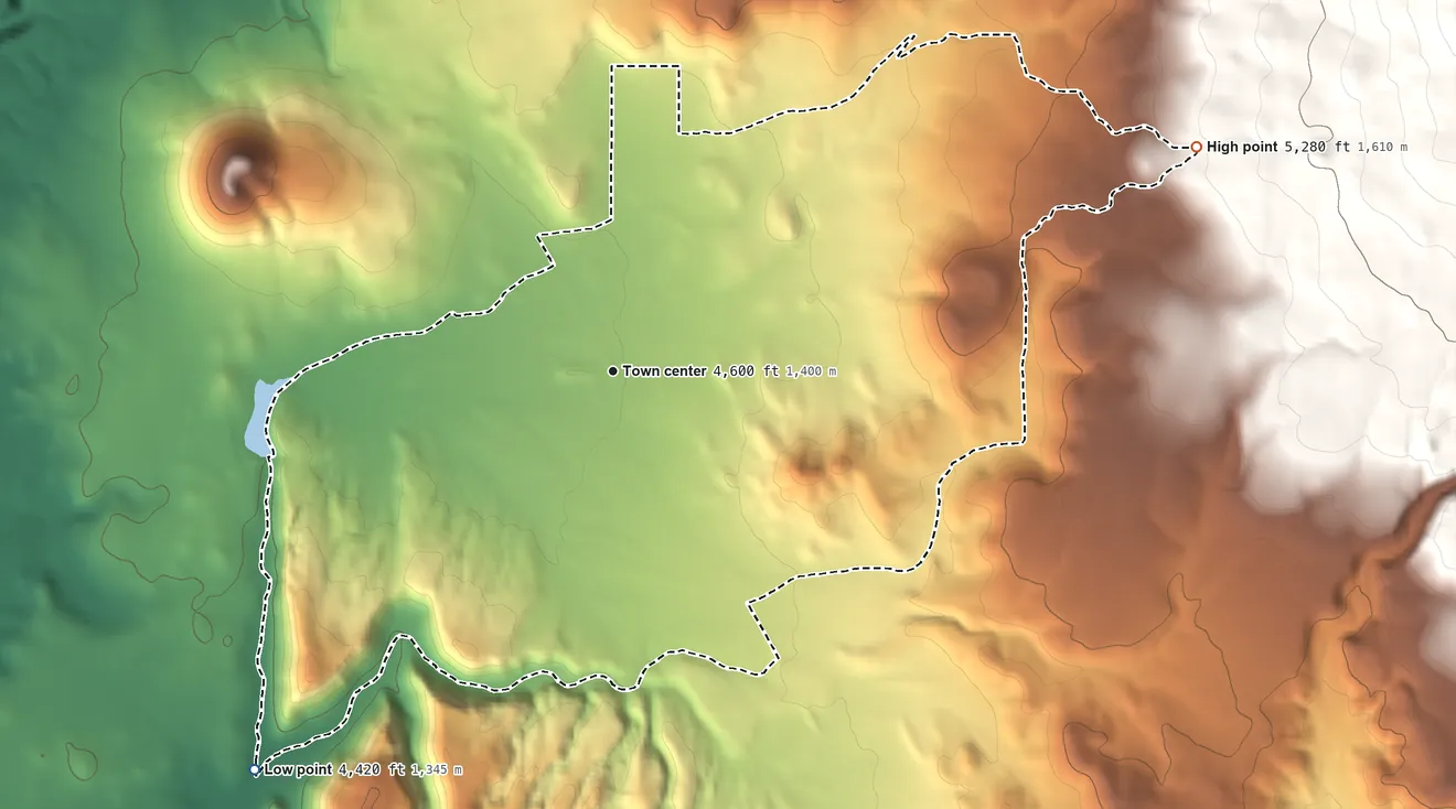 Topographic elevation map of Dammeron Valley, Utah, shaded from 4,420 ft on the southwest side to 5,280 ft at the foot of the Pine Valley Mountains