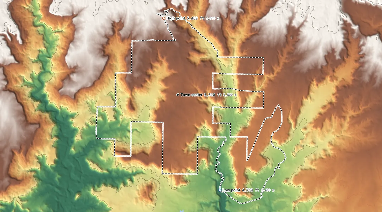 Topographic elevation map of White Mesa, Utah, shaded from 4,760 ft on the southeast side to 5,460 ft on the north side