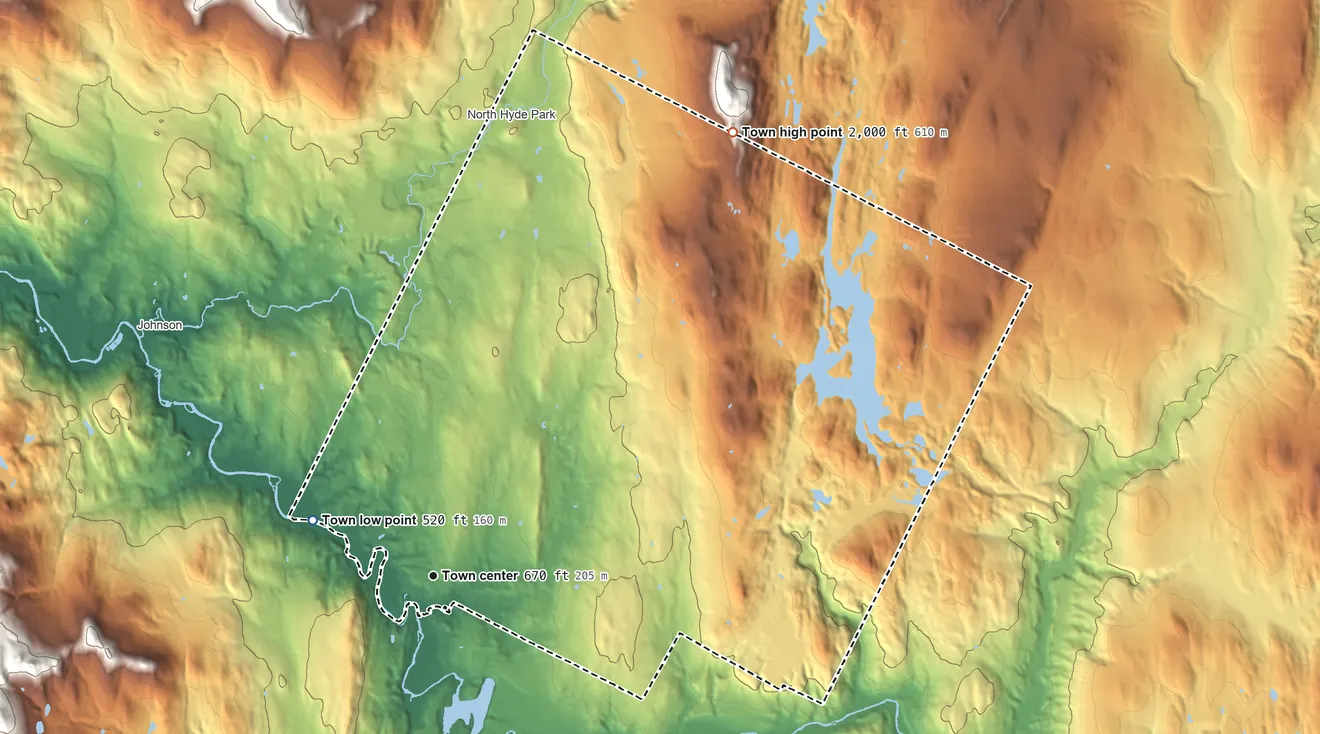 Topographic elevation map of Hyde Park, Vermont, shaded from 520 ft on the northwest side to 2,000 ft on the northeast side