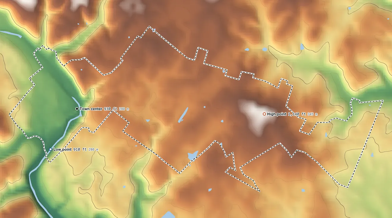 Topographic elevation map of Columbia Furnace, Virginia, shaded from 910 ft on the southwest side to 1,140 ft on the east side