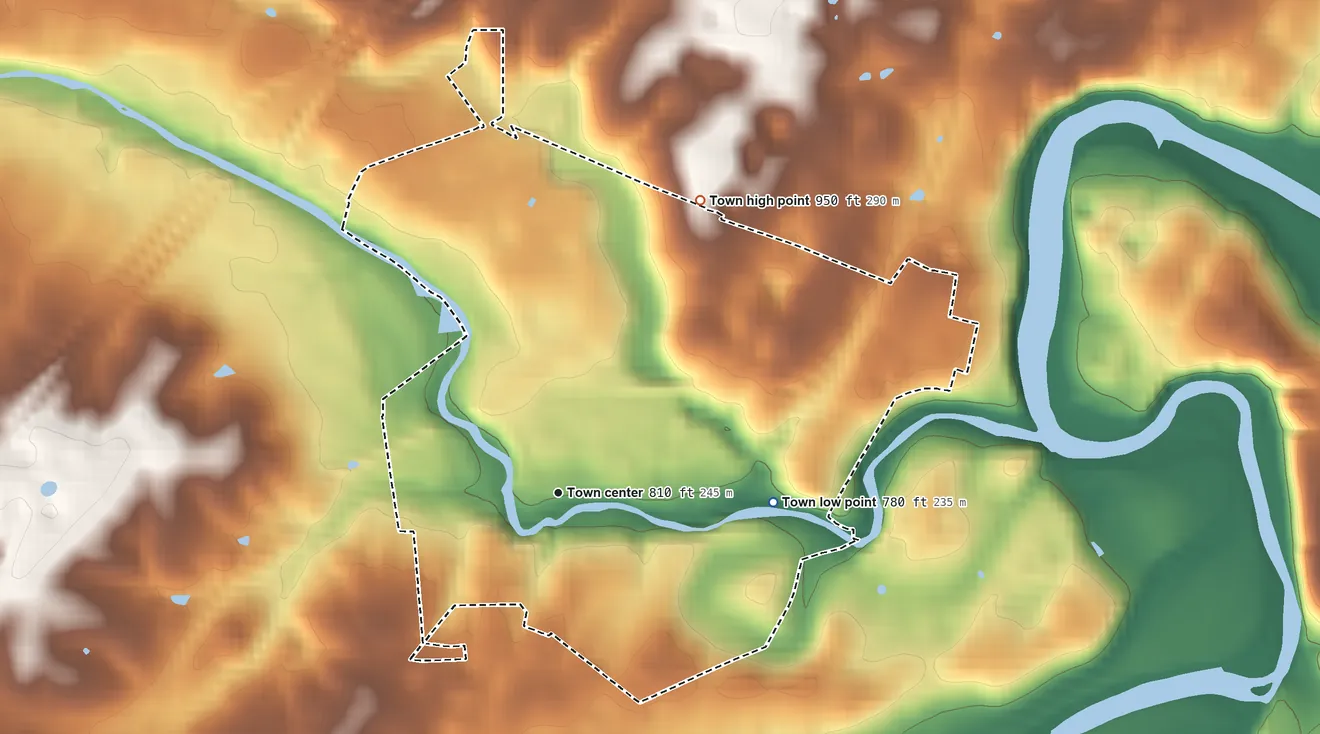 Topographic elevation map of Edinburg, Virginia, shaded from 780 ft on the east side to 950 ft at the foot of the Massanutten Mountain