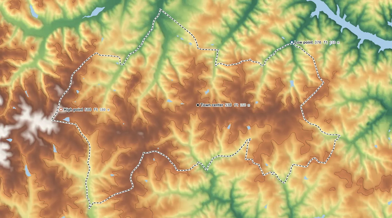 Topographic elevation map of Mountain Road, Virginia, shaded from 370 ft on the northeast side to 580 ft on the west side