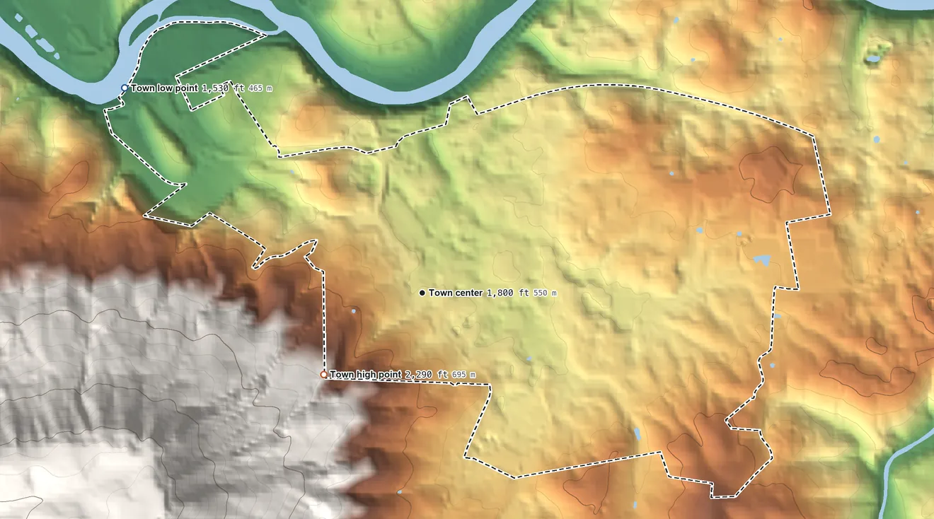 Topographic elevation map of Pearisburg, Virginia, shaded from 1,530 ft on the northwest side to 2,290 ft on the southwest edge, below higher ground just outside
