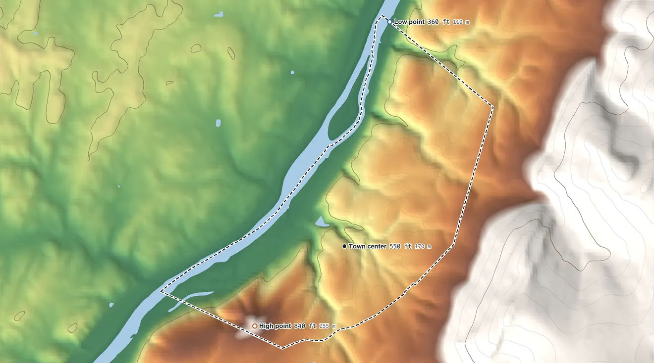 Topographic elevation map of Shenandoah Retreat, Virginia, shaded from 360 ft on the north side to 840 ft on the southwest edge, below higher ground just outside