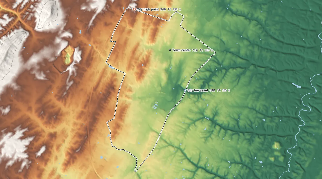 Topographic elevation map of Winchester, Virginia, shaded from 640 ft on the south side to 940 ft on the northwest side