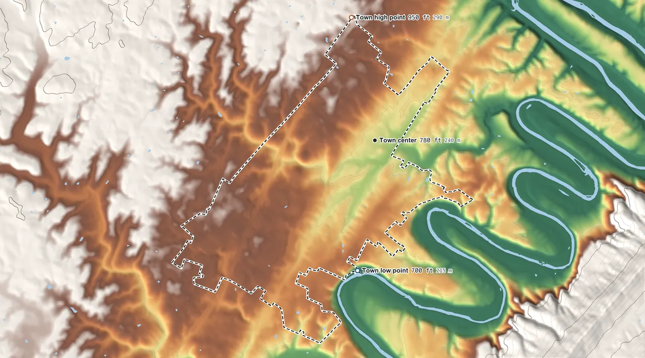 Topographic elevation map of Woodstock, Virginia, shaded from 700 ft on the south side to 950 ft on the north side