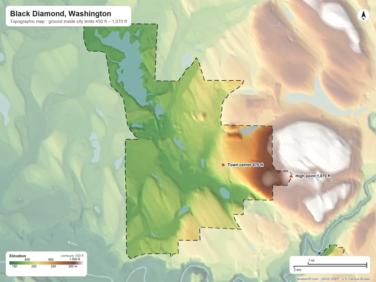 Topographic elevation map of Black Diamond, Washington, shaded from 450 ft on the southeast side to 1,070 ft on the east side