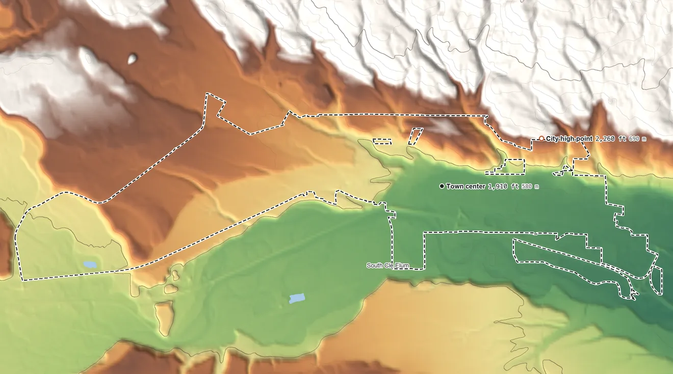 Topographic elevation map of Cle Elum, Washington, shaded from 1,870 ft on the east side to 2,260 ft on the northeast edge, below higher ground just outside