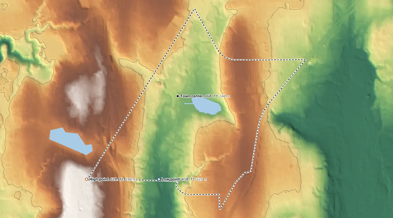 Topographic elevation map of Lake Stickney, Washington, shaded from 410 ft on the south side to 620 ft on the southwest side