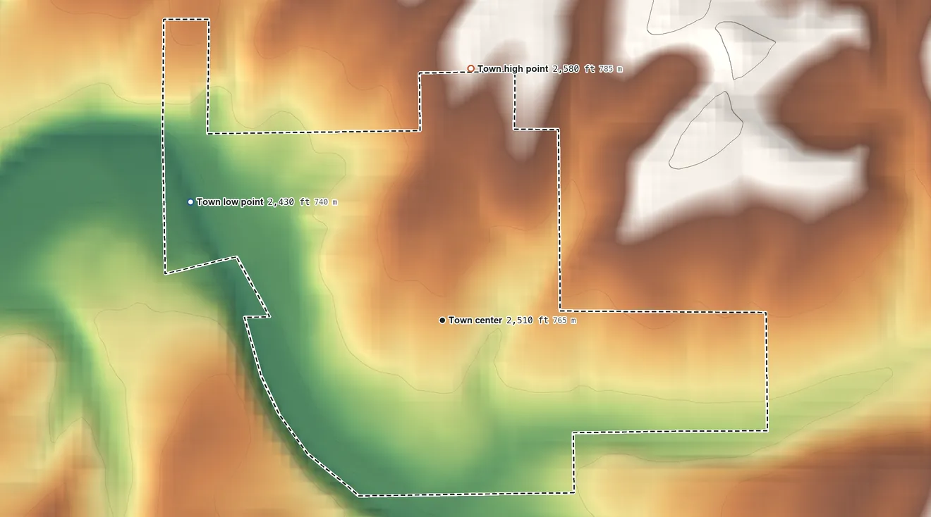 Topographic elevation map of Latah, Washington, shaded from 2,430 ft on the northwest side to 2,580 ft on the north edge, below higher ground just outside