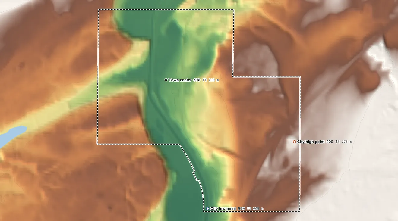 Topographic elevation map of Mesa, Washington, shaded from 670 ft on the south side to 900 ft on the southeast side