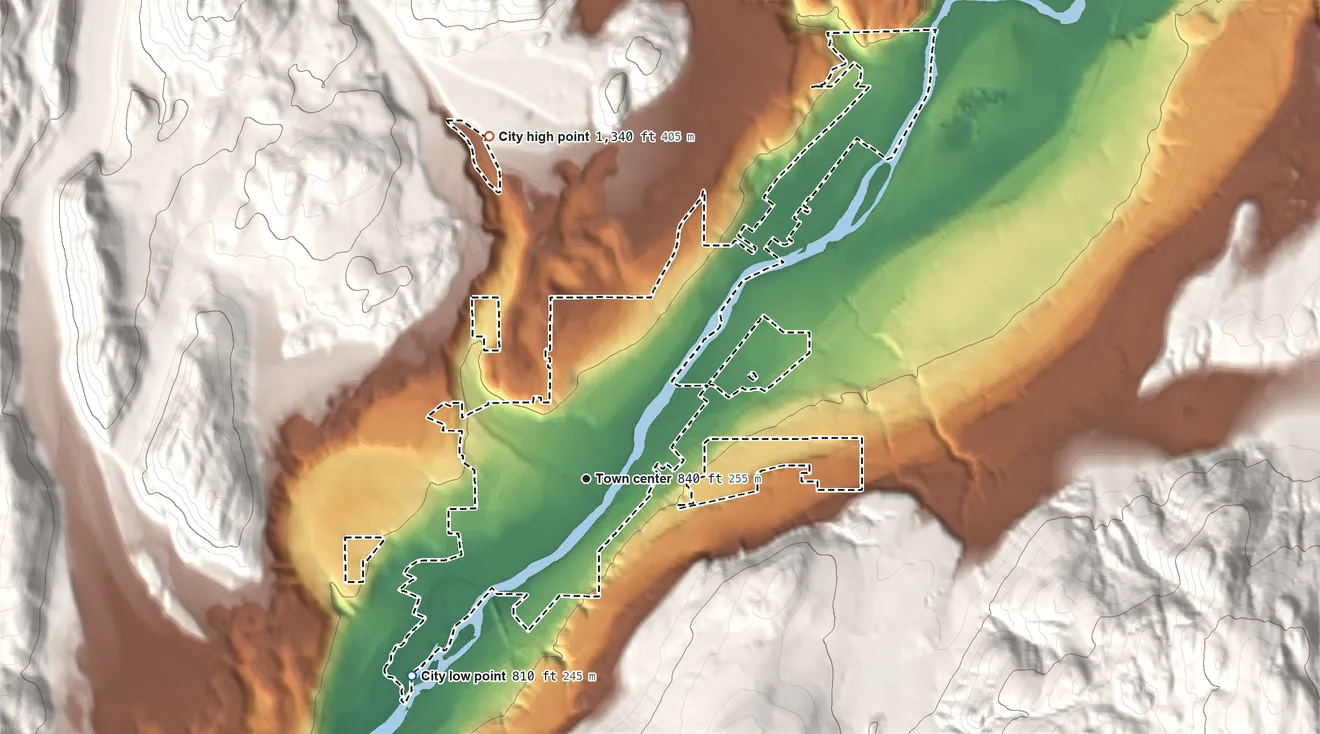 Topographic elevation map of Okanogan, Washington, shaded from 810 ft on the southwest side to 1,340 ft at the foot of the Lime Belt