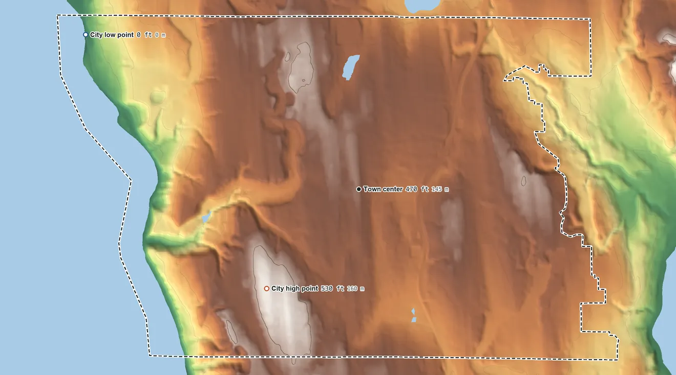 Topographic elevation map of Shoreline, Washington, shaded from sea level level on Puget Sound to 530 ft on the southwest side