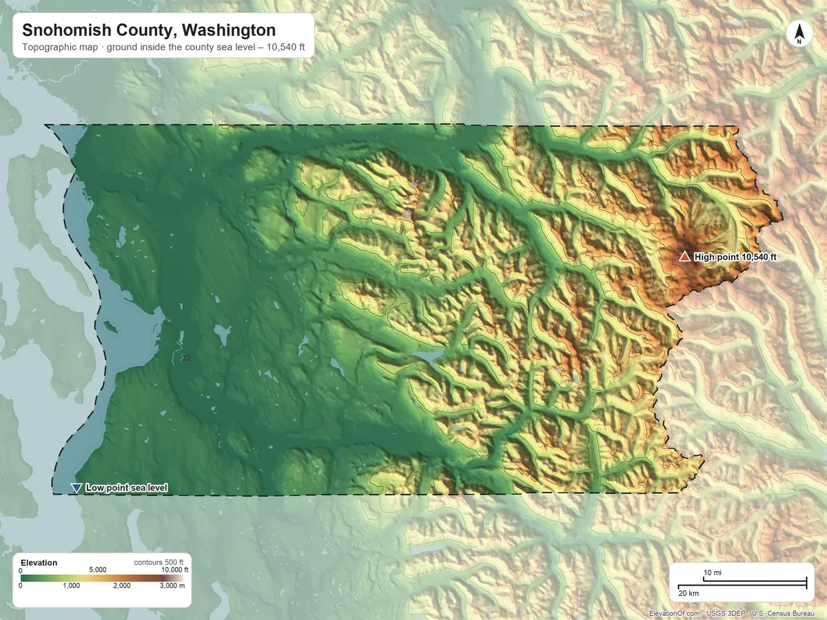 Topographic elevation map of Snohomish County, Washington, shaded from sea level on the Salish Sea to 10,540 ft on Glacier Peak