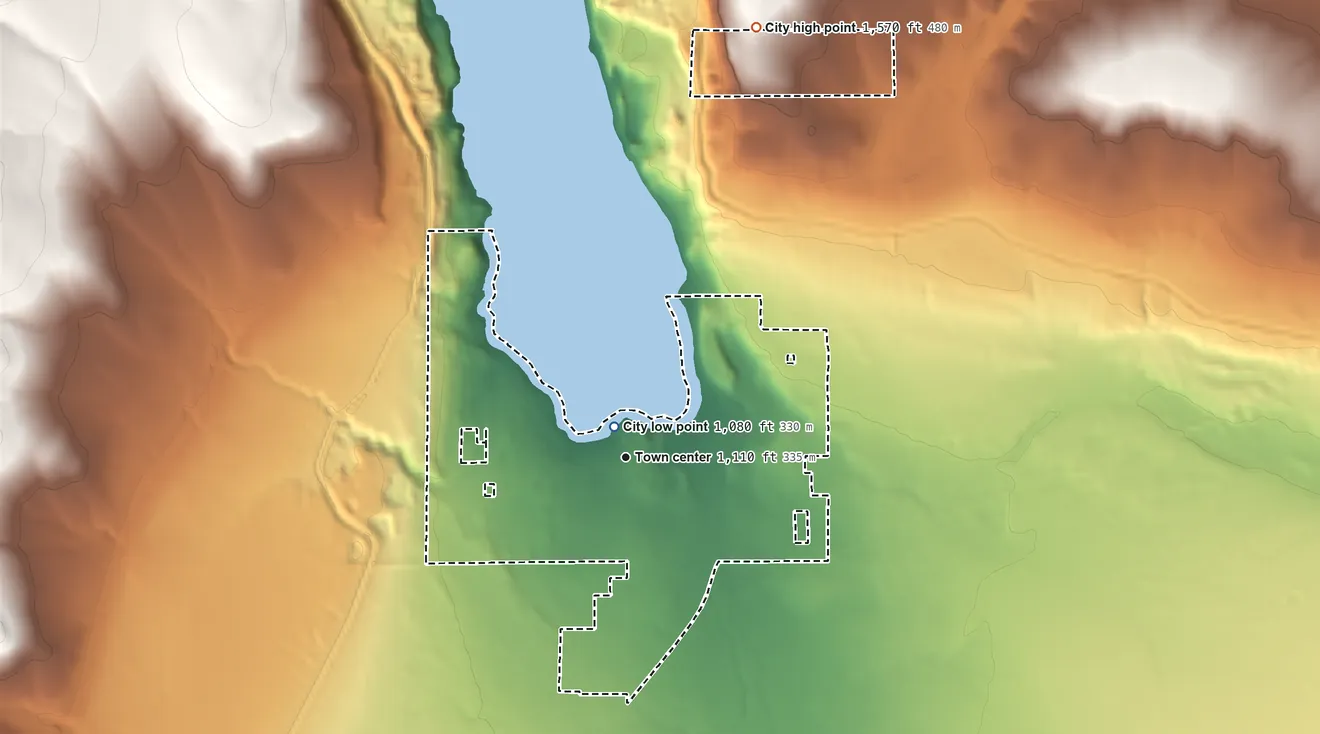 Topographic elevation map of Soap Lake, Washington, shaded from 1,080 ft near the middle to 1,570 ft on the north side
