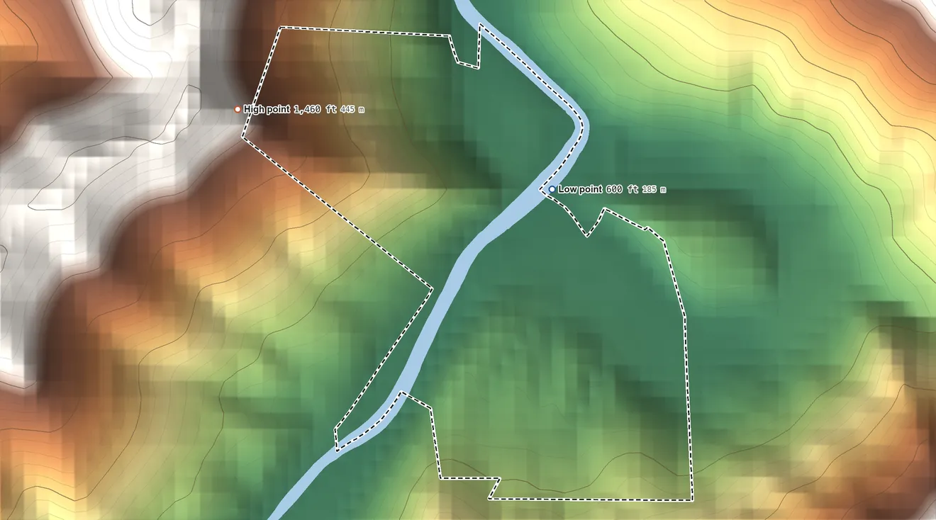 Topographic elevation map of Hollygrove, West Virginia, shaded from 600 ft near the middle to 1,460 ft on the northwest side