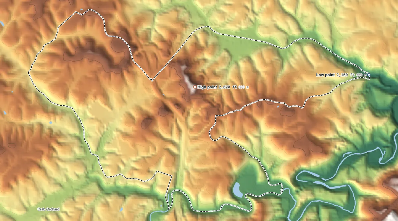 Topographic elevation map of MacArthur, West Virginia, shaded from 2,160 ft on the east side to 2,620 ft on the east side