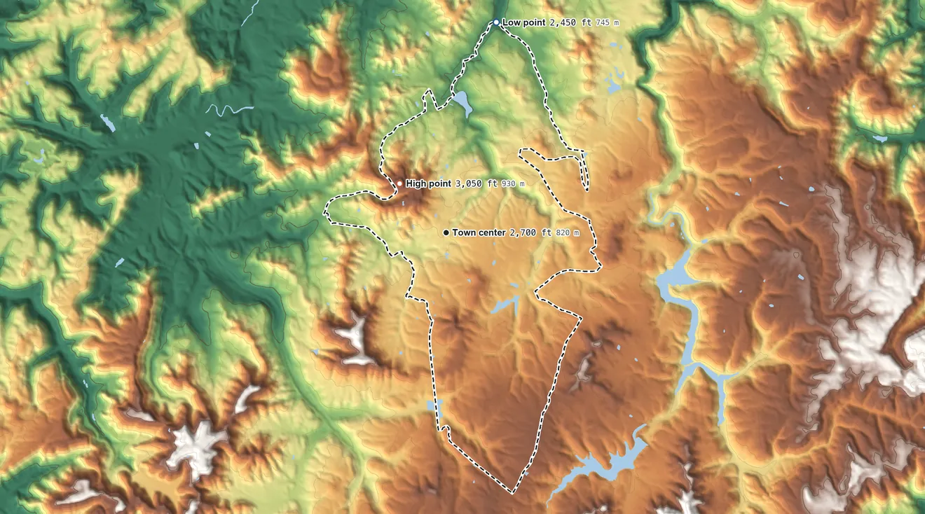 Topographic elevation map of Shady Spring, West Virginia, shaded from 2,450 ft on the north side to 3,050 ft on Shady Spring Mountain