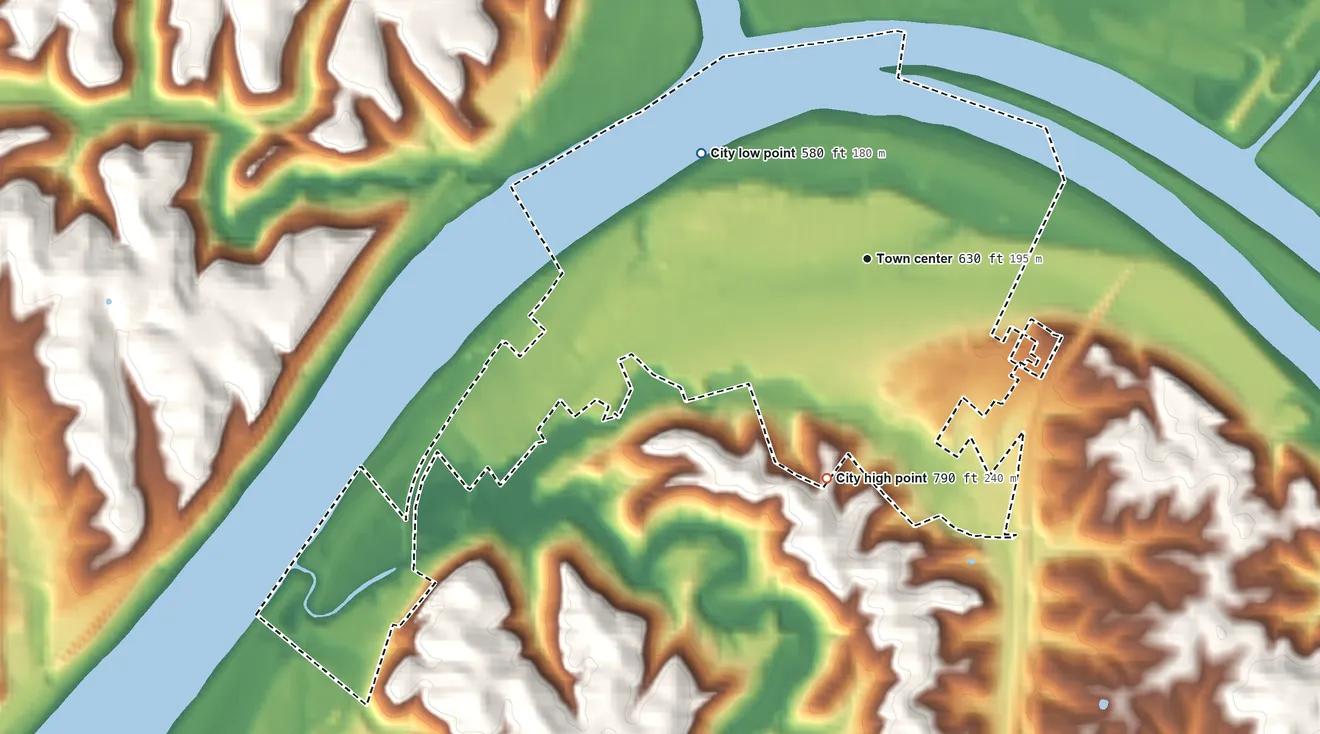 Topographic elevation map of Williamstown, West Virginia, shaded from 580 ft on the northwest side to 790 ft on the south side