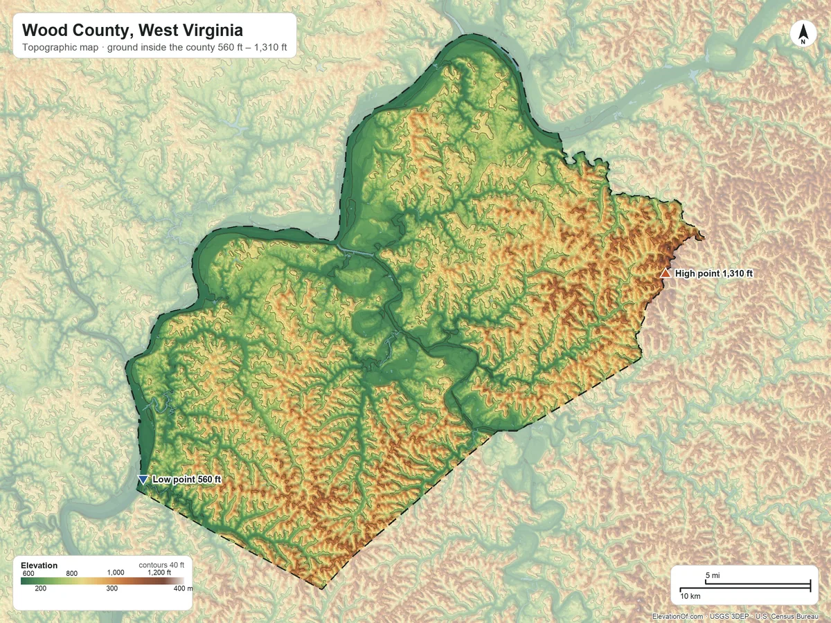 Topographic elevation map of Wood County, West Virginia, shaded from 560 ft on the southwest side to 1,310 ft on the east side