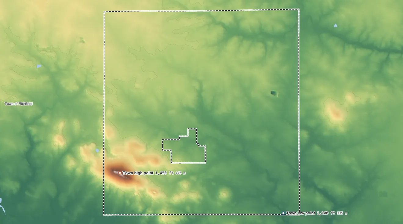 Topographic elevation map of Arpin, Wisconsin, shaded from 1,100 ft on the southeast side to 1,450 ft on the southwest side