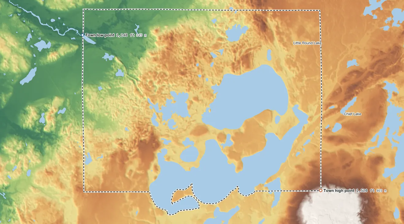 Topographic elevation map of Bass Lake, Wisconsin, shaded from 1,140 ft on the west side to 1,520 ft on the southeast side