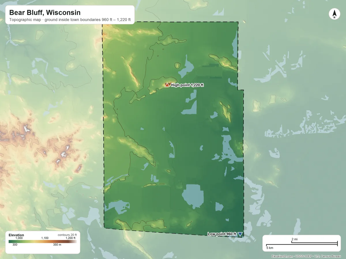Topographic elevation map of Bear Bluff, Wisconsin, shaded from 960 ft on the southeast side to 1,220 ft on Bear Bluff