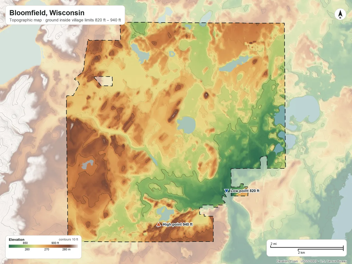 Topographic elevation map of Bloomfield, Wisconsin, shaded from 820 ft on the southeast side to 940 ft on the south side