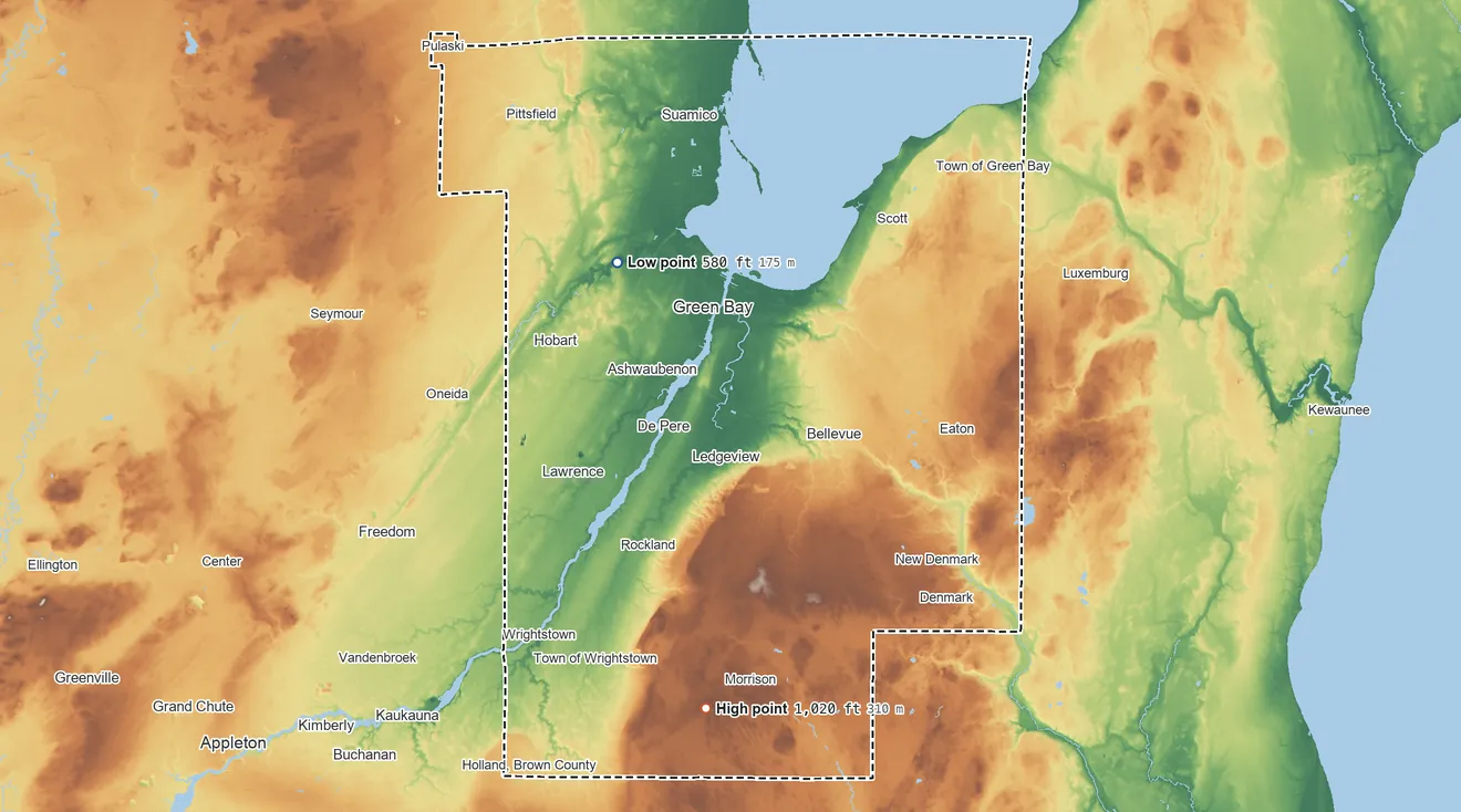 Topographic elevation map of Brown County, Wisconsin, shaded from 580 ft on the northwest side to 1,020 ft on the south side