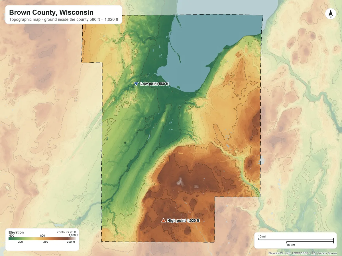 Topographic elevation map of Brown County, Wisconsin, shaded from 580 ft on the northwest side to 1,020 ft on the south side