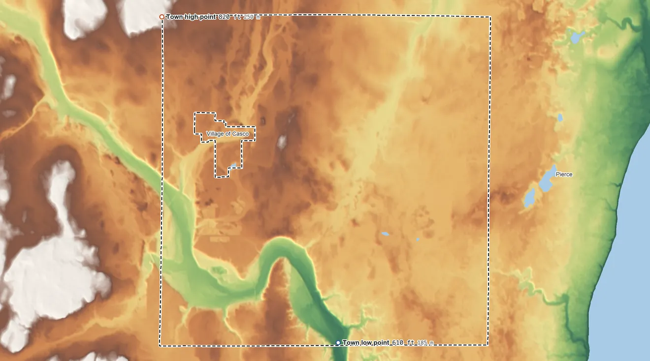 Topographic elevation map of Casco, Wisconsin, shaded from 610 ft on the south side to 820 ft on the northwest side