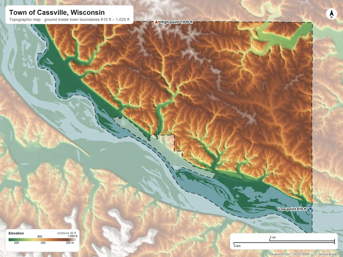 Topographic elevation map of Town of Cassville, Wisconsin, shaded from 610 ft on the southeast side to 1,020 ft on the northwest side