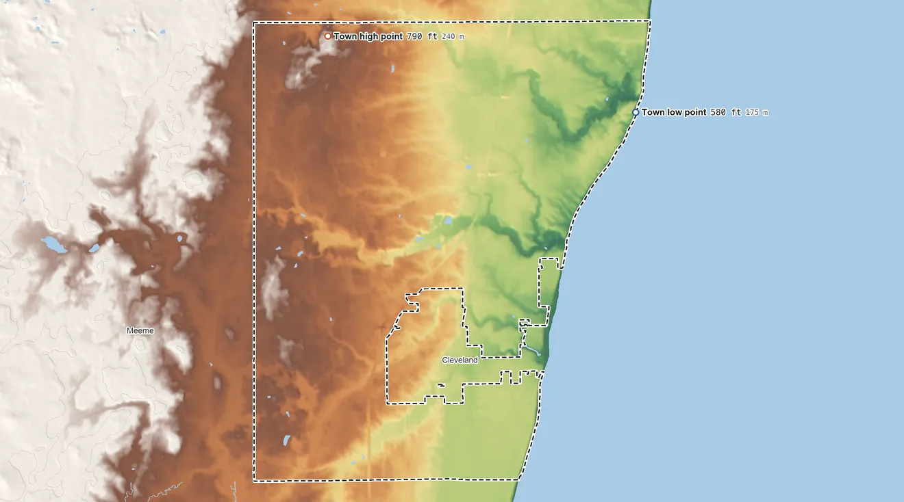 Topographic elevation map of Centerville, Wisconsin, shaded from 580 ft on the northeast side to 790 ft on the northwest side