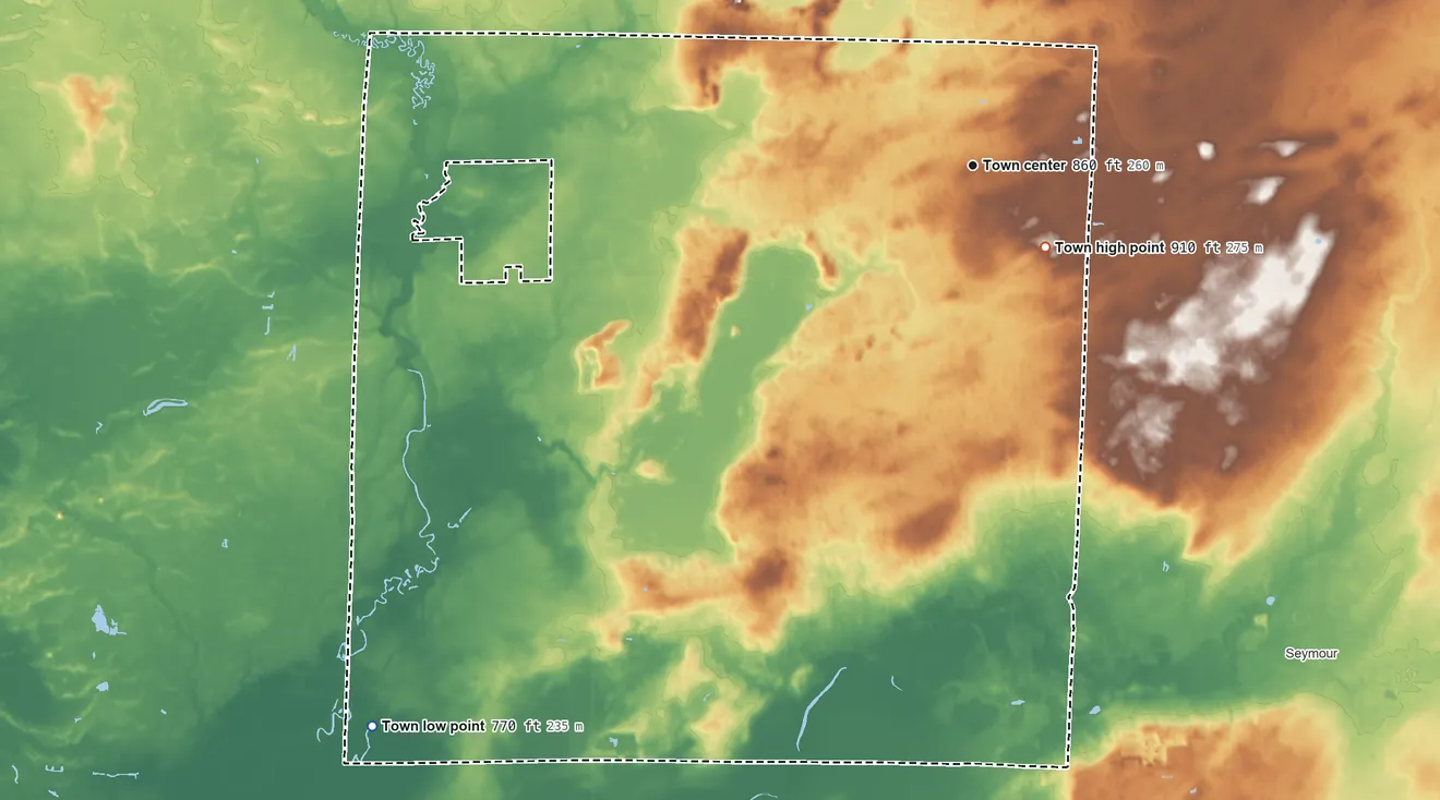 Topographic elevation map of Cicero, Wisconsin, shaded from 770 ft on the southwest side to 910 ft on the southeast side