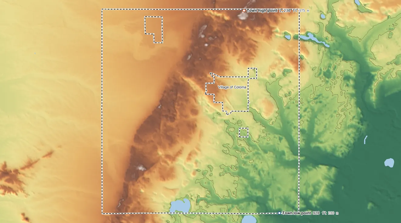 Topographic elevation map of Coloma, Wisconsin, shaded from 920 ft on the southeast side to 1,230 ft on the north side
