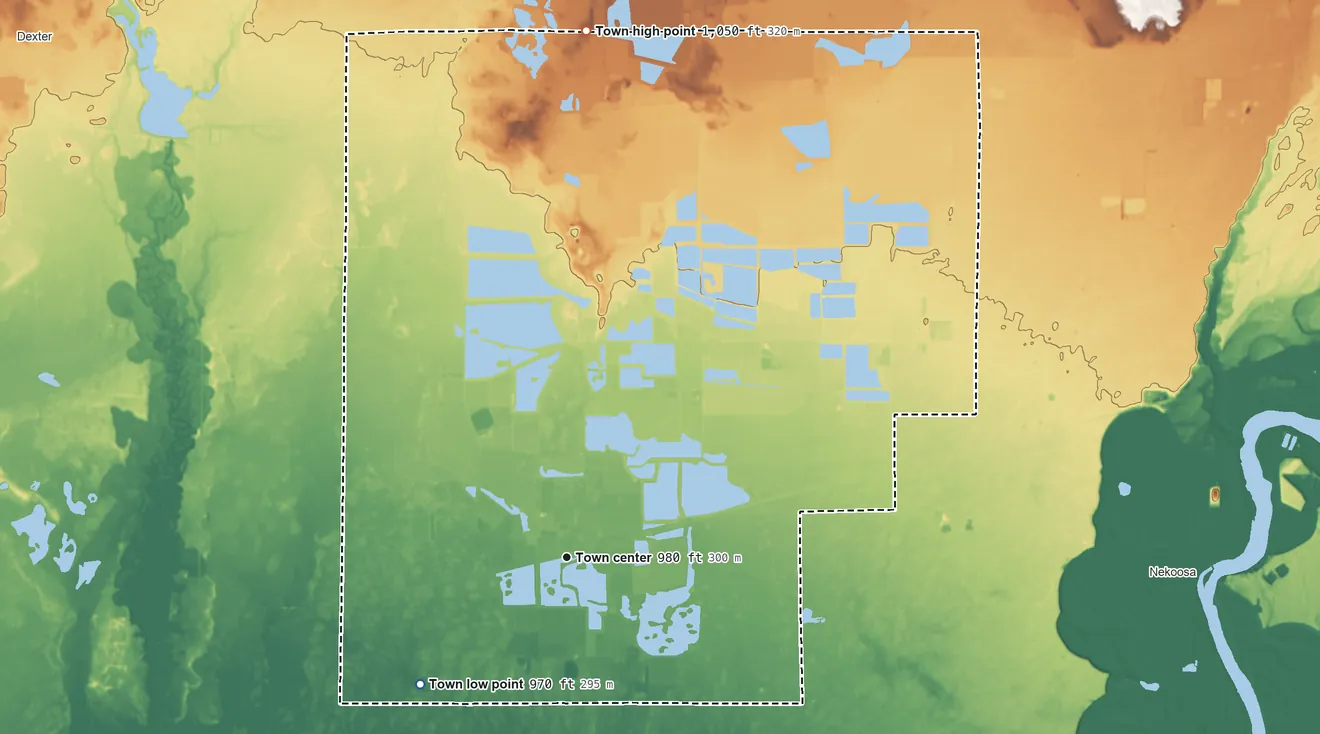 Topographic elevation map of Cranmoor, Wisconsin, shaded from 970 ft on the southwest side to 1,050 ft on the north side