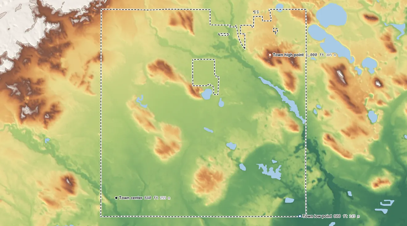 Topographic elevation map of Dakota, Wisconsin, shaded from 800 ft on the east side to 1,000 ft on the northeast side