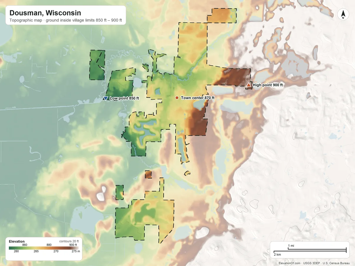 Topographic elevation map of Dousman, Wisconsin, shaded from 850 ft on the west side to 900 ft on the east side