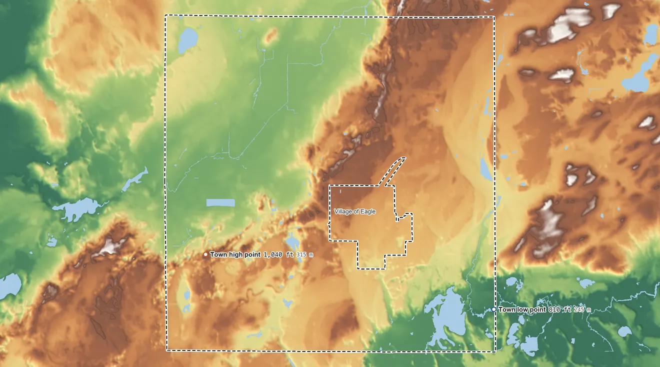 Topographic elevation map of Eagle, Wisconsin, shaded from 810 ft on the southeast side to 1,040 ft on the west side