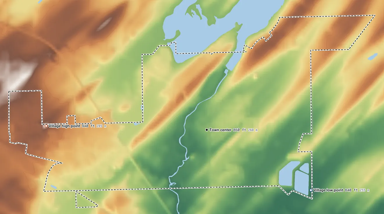 Topographic elevation map of Fall River, Wisconsin, shaded from 840 ft on the southeast side to 940 ft on the west side