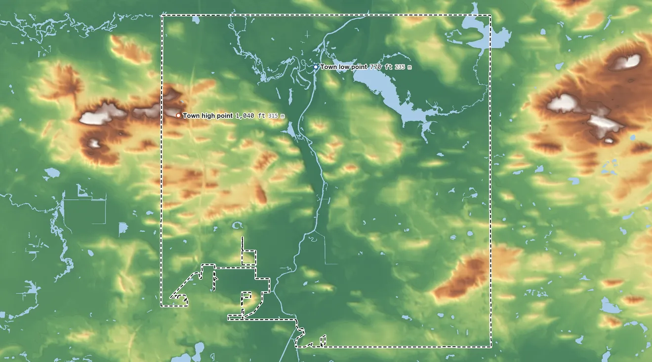 Topographic elevation map of Fort Winnebago, Wisconsin, shaded from 770 ft on the north side to 1,040 ft on the northwest side