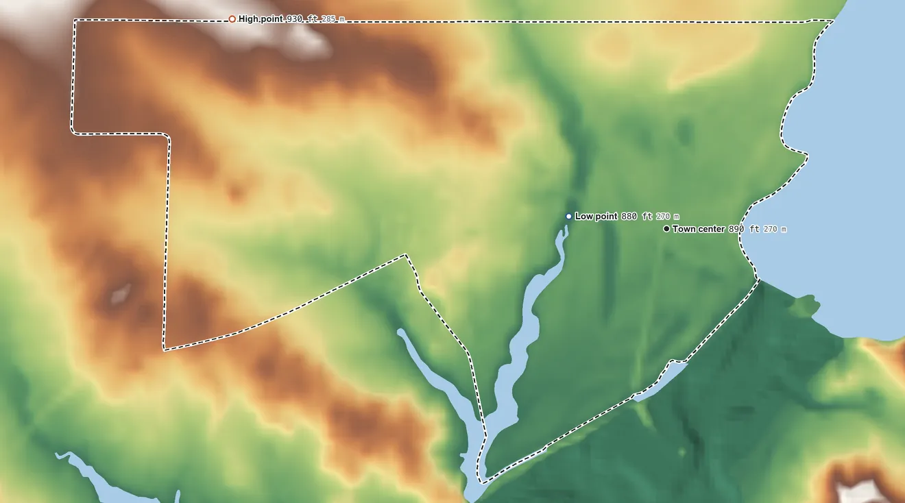 Topographic elevation map of Hatfield, Wisconsin, shaded from 880 ft on the west side to 930 ft on the northwest side