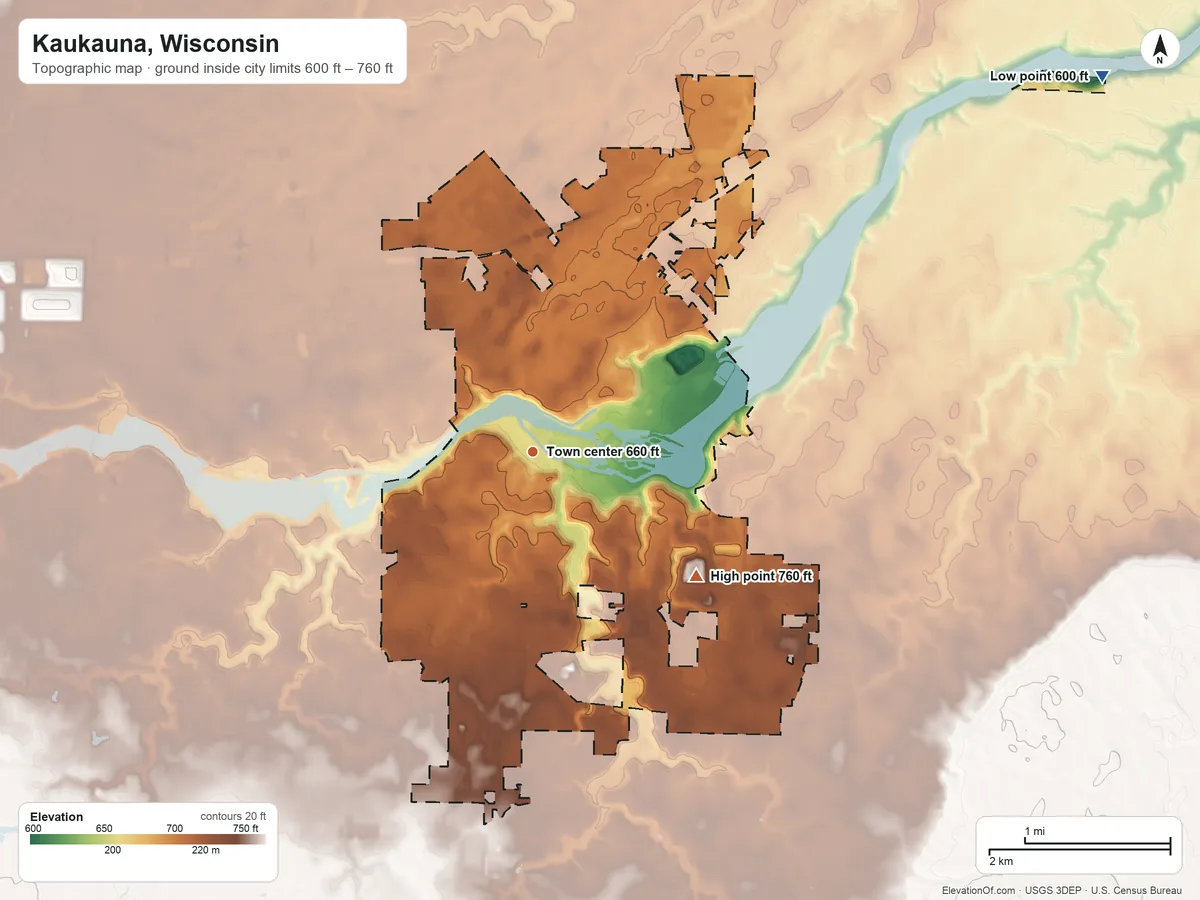 Topographic elevation map of Kaukauna, Wisconsin, shaded from 600 ft on the northeast side to 760 ft on the southeast side