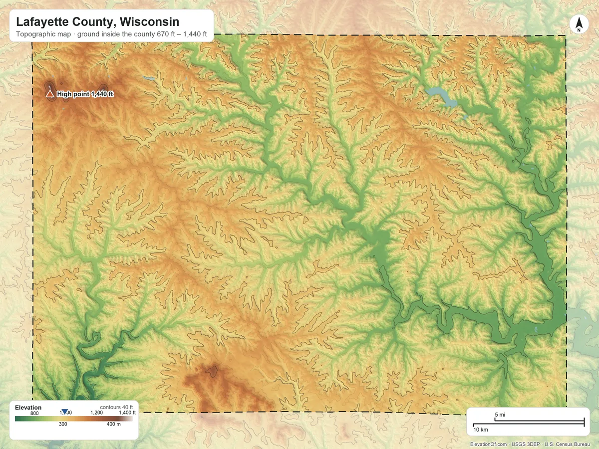 Topographic elevation map of Lafayette County, Wisconsin, shaded from 670 ft on the southwest side to 1,440 ft on Platte Mounds