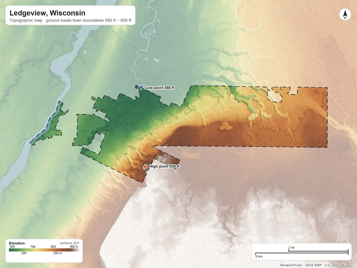 Topographic elevation map of Ledgeview, Wisconsin, shaded from 580 ft near the middle to 930 ft on the south side