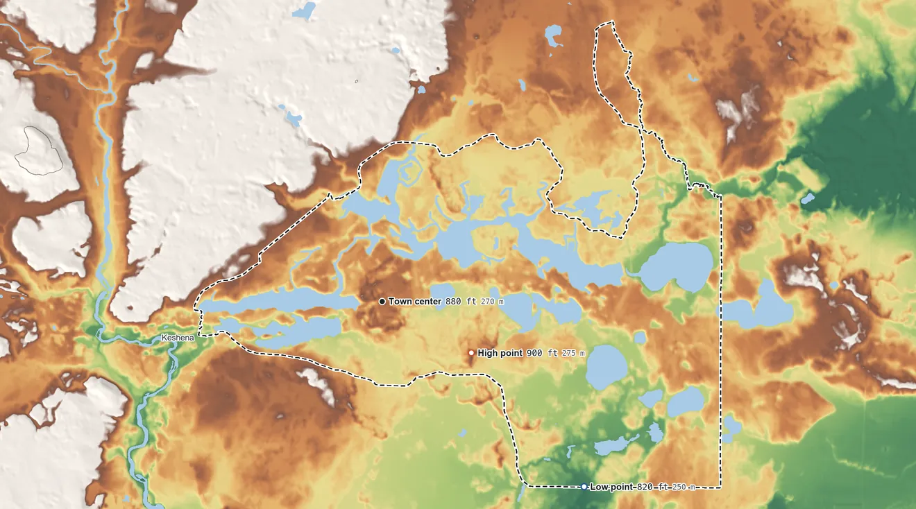 Topographic elevation map of Legend Lake, Wisconsin, shaded from 820 ft on the southeast side to 900 ft on the southeast side