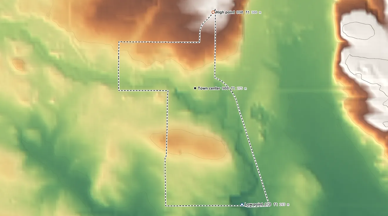 Topographic elevation map of Leopolis, Wisconsin, shaded from 870 ft on the south side to 990 ft on the north side